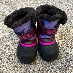 Toddler size 7 Sorel winter boots